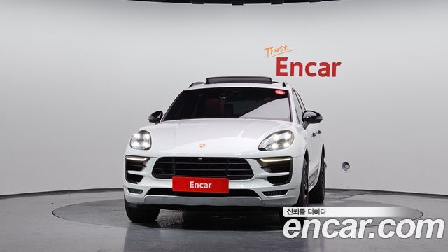 Porsche Macan 3.0 GTS 95B 2018 — фото 3