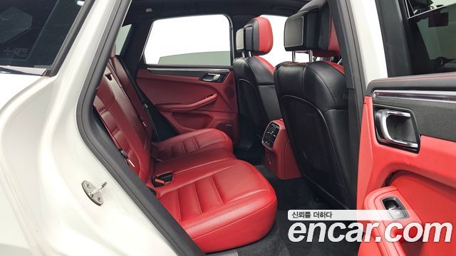 Porsche Macan 3.0 GTS 95B 2018 — фото 11