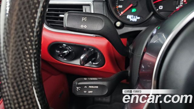 Porsche Macan 3.0 GTS 95B 2018 — фото 15