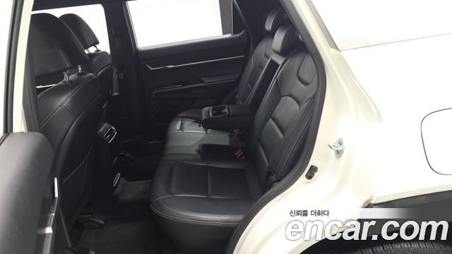 KG Mobility (SsangYong) Torres Gasoline 1.5 2WD T5 2023 — фото 12