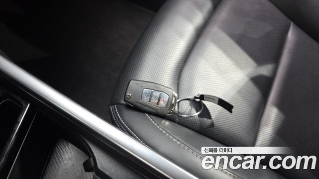 KG Mobility (SsangYong) Torres Gasoline 1.5 2WD T5 2023 — фото 17