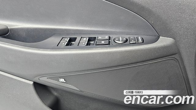 Hyundai Tucson Diesel 2.0 4WD Inspiration 2020 — фото 30