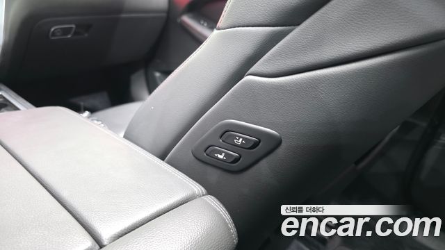 Genesis G80 3.3 GDI AWD Premium Luxury 2018 — фото 28