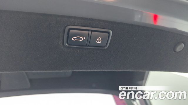 Genesis G80 3.3 GDI AWD Premium Luxury 2018 — фото 33