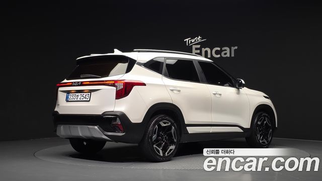 Kia Seltos Gasoline 2.0 2WD Signature 2023 — фото 2