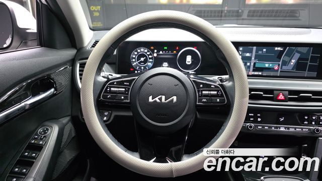 Kia Seltos Gasoline 2.0 2WD Signature 2023 — фото 13