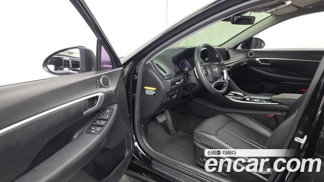 Hyundai Sonata (DN8) 2.0 LPG(Disabled Person) Modern 2020 — фото 10