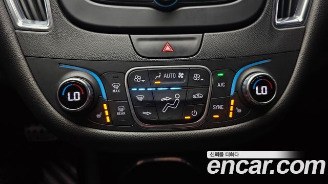 Chevrolet Malibu 1.5 Turbo LT Deluxe 2017 — фото 16