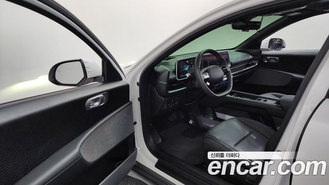Hyundai Ioniq 6 Long Range Exclusive + 2023 — фото 10