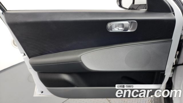 Hyundai Ioniq 6 Long Range Exclusive + 2023 — фото 24