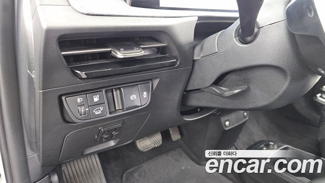 Kia EV6 Standard Air 2023 — фото 19