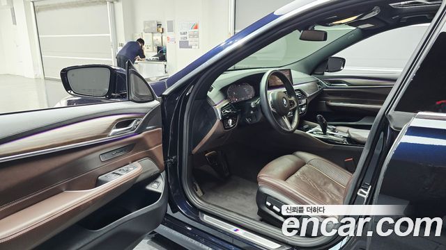 BMW 6 Series GT (G32) 640i xDrive M Sport 2020 — фото 10