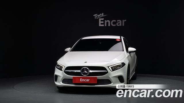 Mercedes-Benz A-Class (W177) A200d Sedan 2021 — фото 3