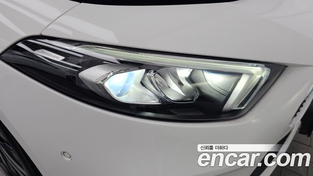 Mercedes-Benz A-Class (W177) A200d Sedan 2021 — фото 22