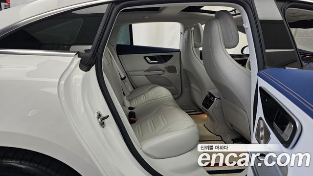 Mercedes-Benz EQE (V295) EQE53 AMG 4MATIC+ 2023 — фото 11