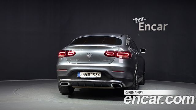 Mercedes-Benz GLC-Class (X253) GLC300 4MATIC Premium Coupe 2021 — фото 4
