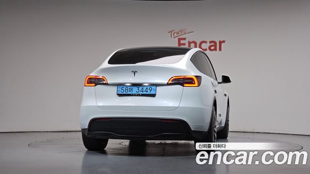 Tesla Model Y RWD 2024 — фото 4