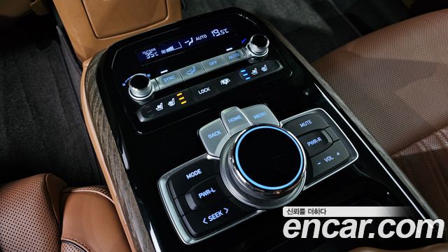 Genesis G90 3.8 AWD Premium Luxury 2021 — фото 19