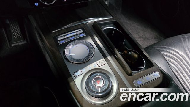 Genesis G80 (RG3) Gasoline 2.5 Turbo AWD 2021 — фото 9