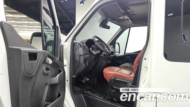 Renault Korea Master 2.3 15-Seater 2019 — фото 10