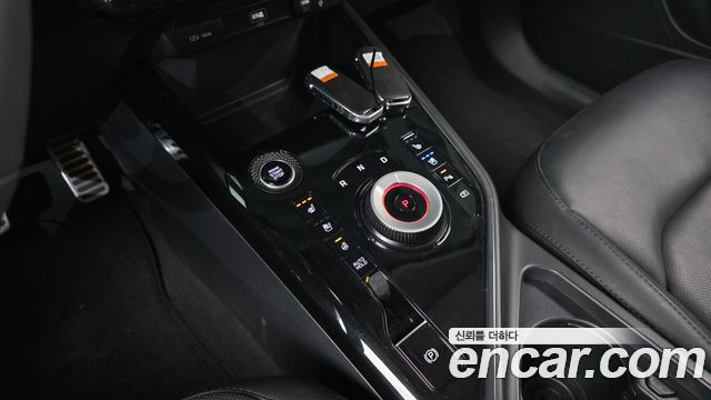 Kia Niro Signature 2022 — фото 9