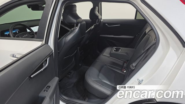 Kia Niro Signature 2022 — фото 20