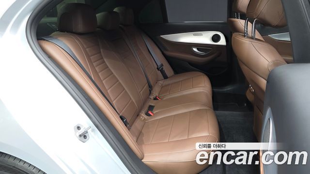 Mercedes-Benz E-Class (W213) E250 Avantgarde 2020 — фото 12