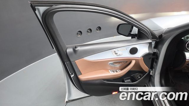 Mercedes-Benz E-Class (W213) E250 Avantgarde 2020 — фото 24