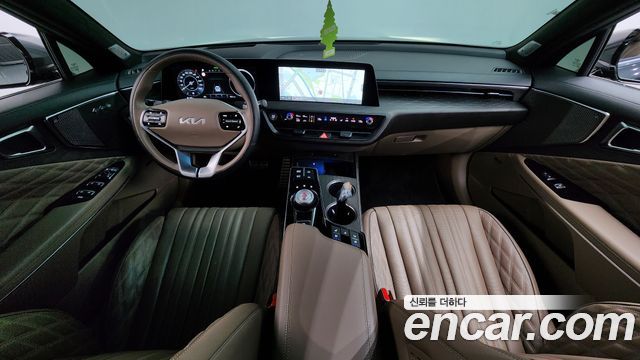 Kia K8 2.5 Gasoline 2WD Signature Special 2024 — фото 7