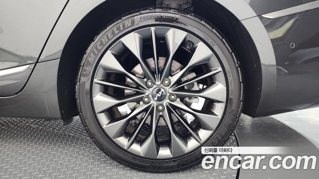 Kia K8 2.5 Gasoline 2WD Signature Special 2024 — фото 27