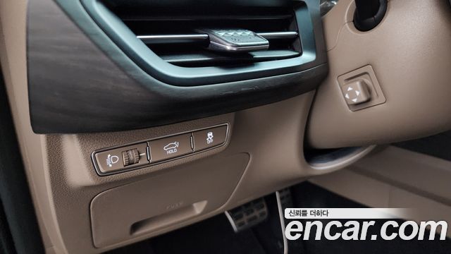Kia K8 2.5 Gasoline 2WD Signature Special 2024 — фото 36