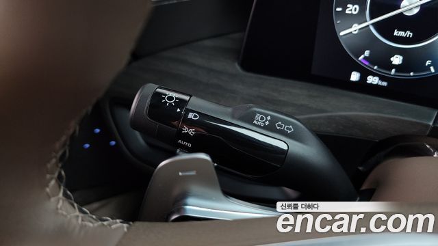 Kia K8 2.5 Gasoline 2WD Signature Special 2024 — фото 37