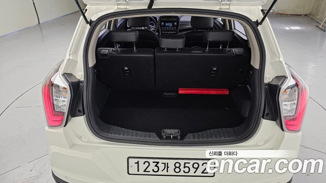 KG Mobility (SsangYong) Very New Tivoli Gasoline 1.5 2WD V1 2021 — фото 20