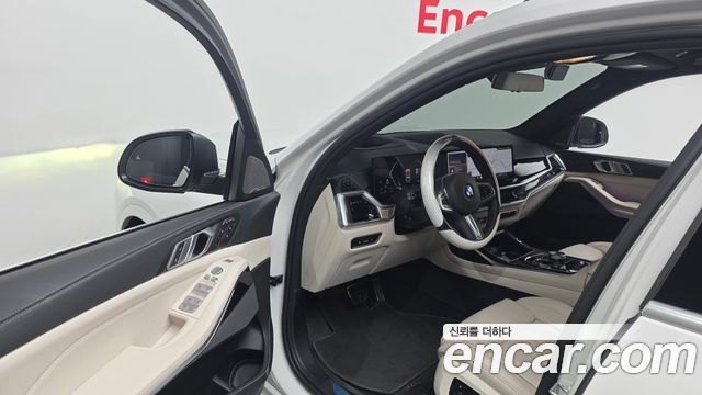 BMW X7 (G07) xDrive 40i M Sport 7STR 2024 — фото 10