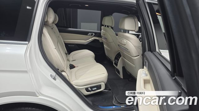 BMW X7 (G07) xDrive 40i M Sport 7STR 2024 — фото 12