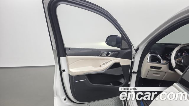 BMW X7 (G07) xDrive 40i M Sport 7STR 2024 — фото 24