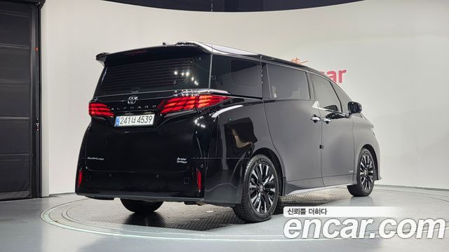 Toyota Alphard (IV) 2.5 HEV Executive AWD 2024 — фото 2