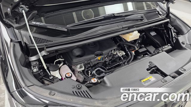 Toyota Alphard (IV) 2.5 HEV Executive AWD 2024 — фото 6