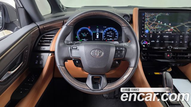 Toyota Alphard (IV) 2.5 HEV Executive AWD 2024 — фото 13