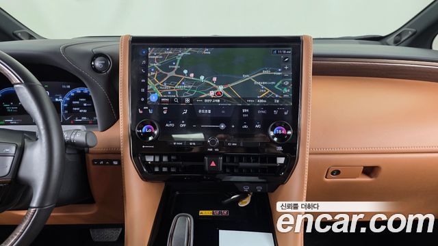 Toyota Alphard (IV) 2.5 HEV Executive AWD 2024 — фото 14