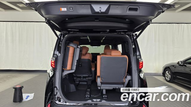 Toyota Alphard (IV) 2.5 HEV Executive AWD 2024 — фото 20