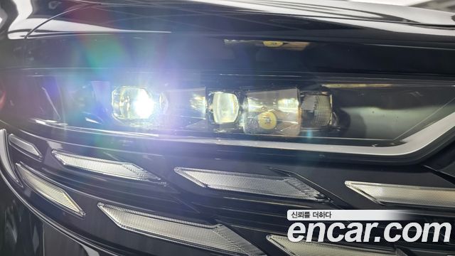 Toyota Alphard (IV) 2.5 HEV Executive AWD 2024 — фото 22