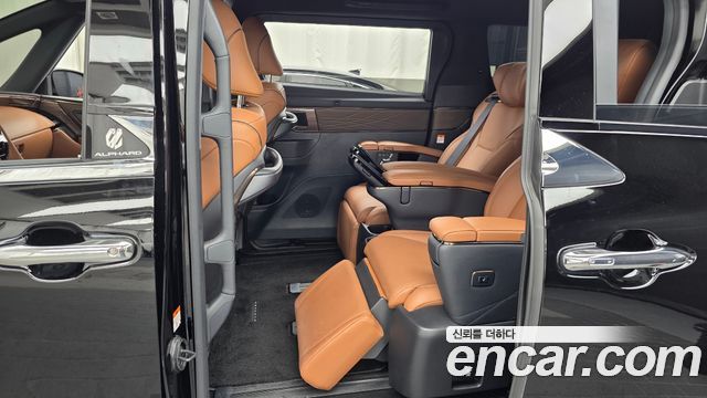 Toyota Alphard (IV) 2.5 HEV Executive AWD 2024 — фото 26