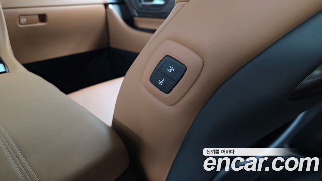Toyota Alphard (IV) 2.5 HEV Executive AWD 2024 — фото 33