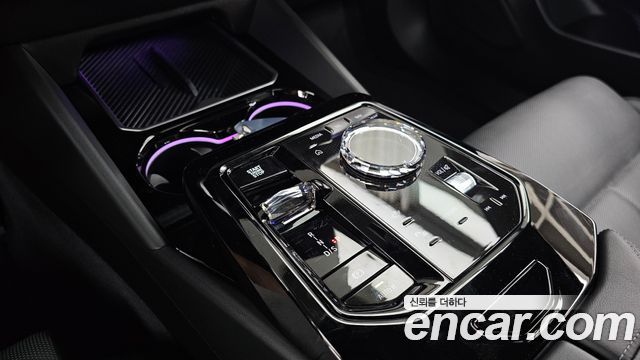 BMW 5 Series (G60) 530e xDrive M Sport 2025 — фото 9