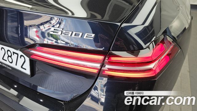 BMW 5 Series (G60) 530e xDrive M Sport 2025 — фото 23