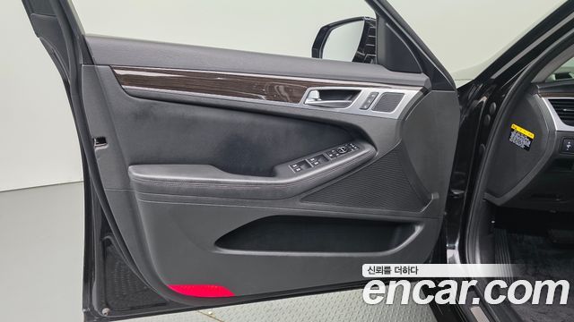 Genesis G80 3.3 GDI AWD Luxury 2018 — фото 24