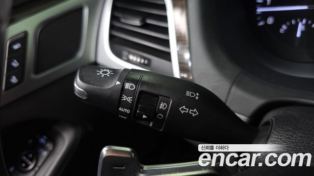 Genesis G80 3.3 GDI AWD Luxury 2018 — фото 32