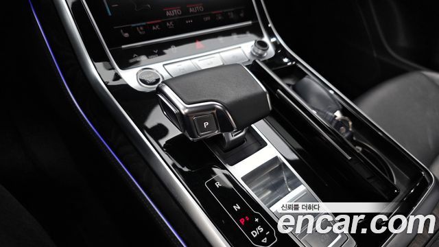Audi Q8 (4M) 45 TDI Quattro Premium 2023 — фото 9