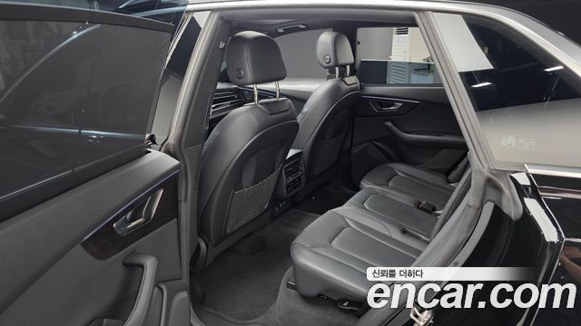 Audi Q8 (4M) 45 TDI Quattro Premium 2023 — фото 11